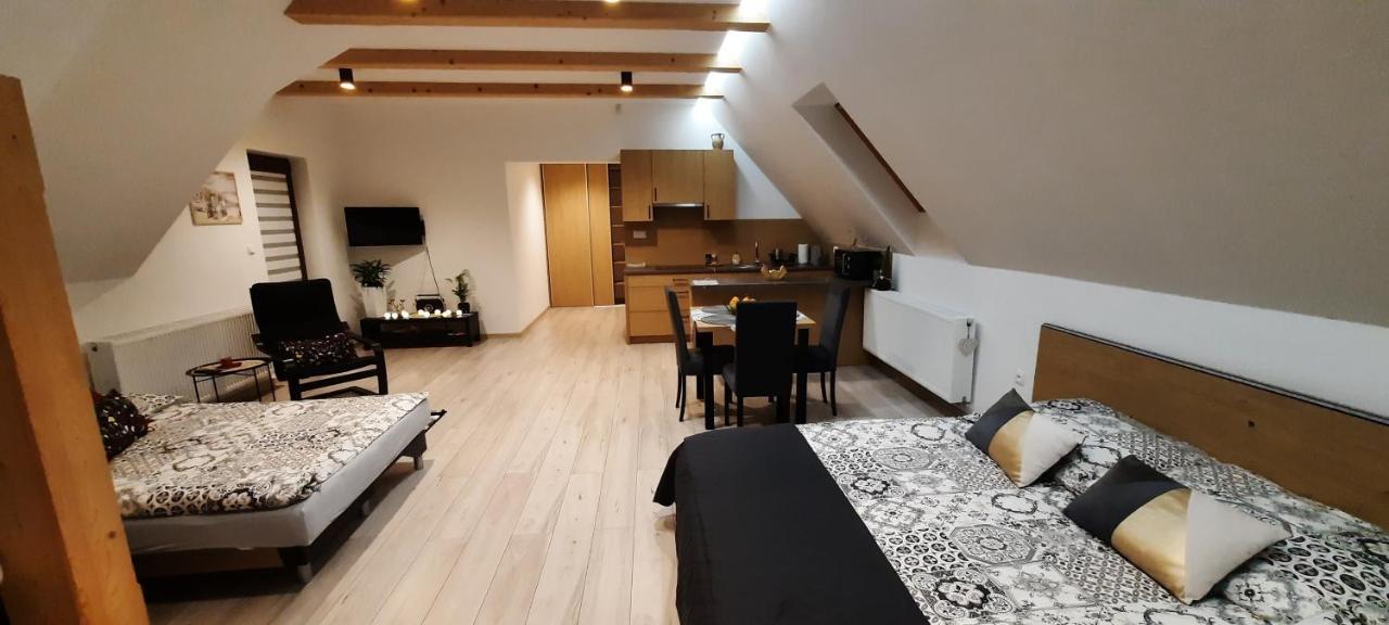Apartamenty U Piotra ชาร์นนี ดูนาเยส ภายนอก รูปภาพ